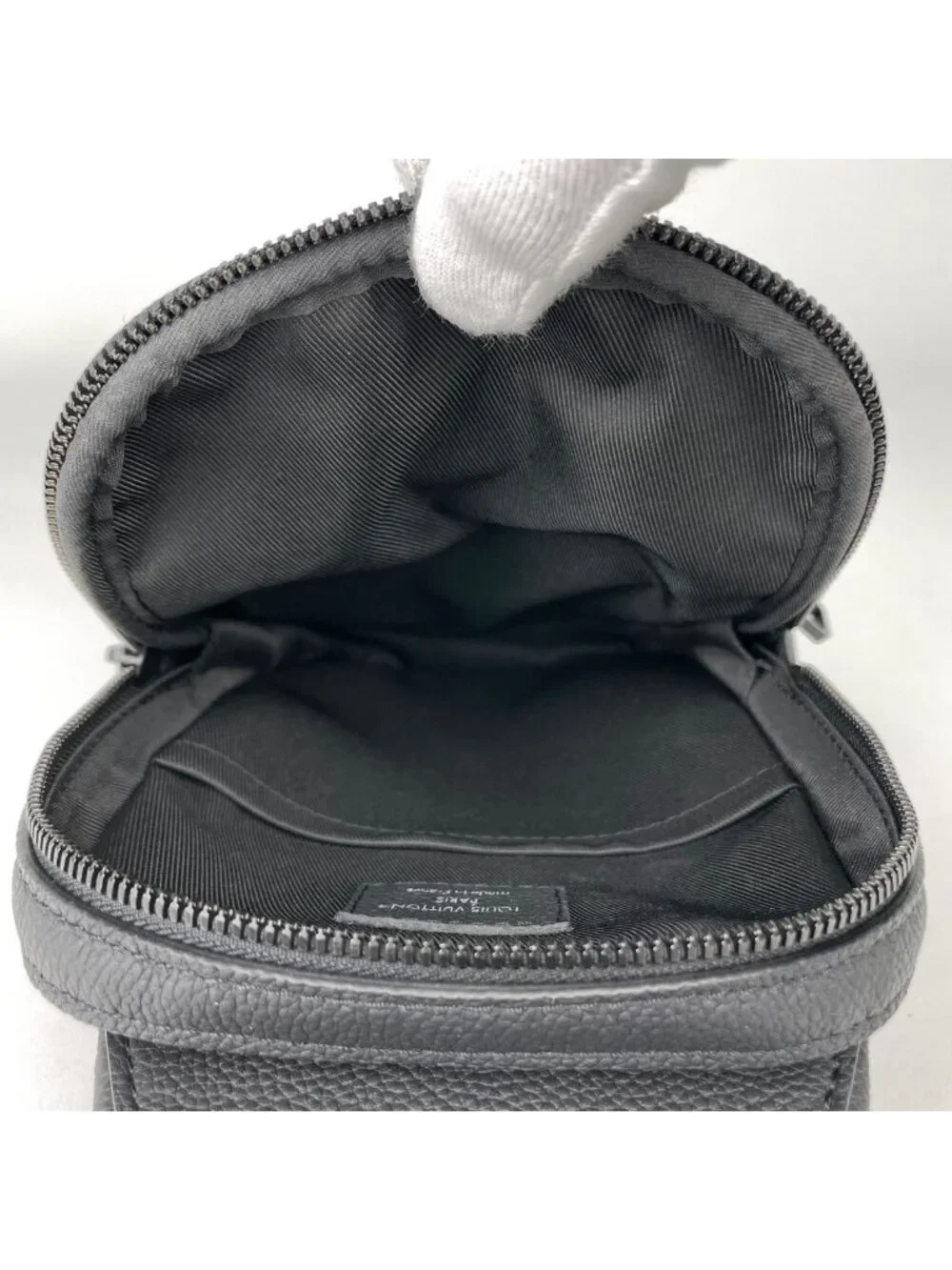 Louis Vuitton Avenue Sling Bag PM Damoflage Leather Black